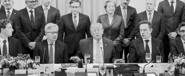 Compromiso de autorregulación de la IA firmado por Trump y seis empresas, sin sanciones