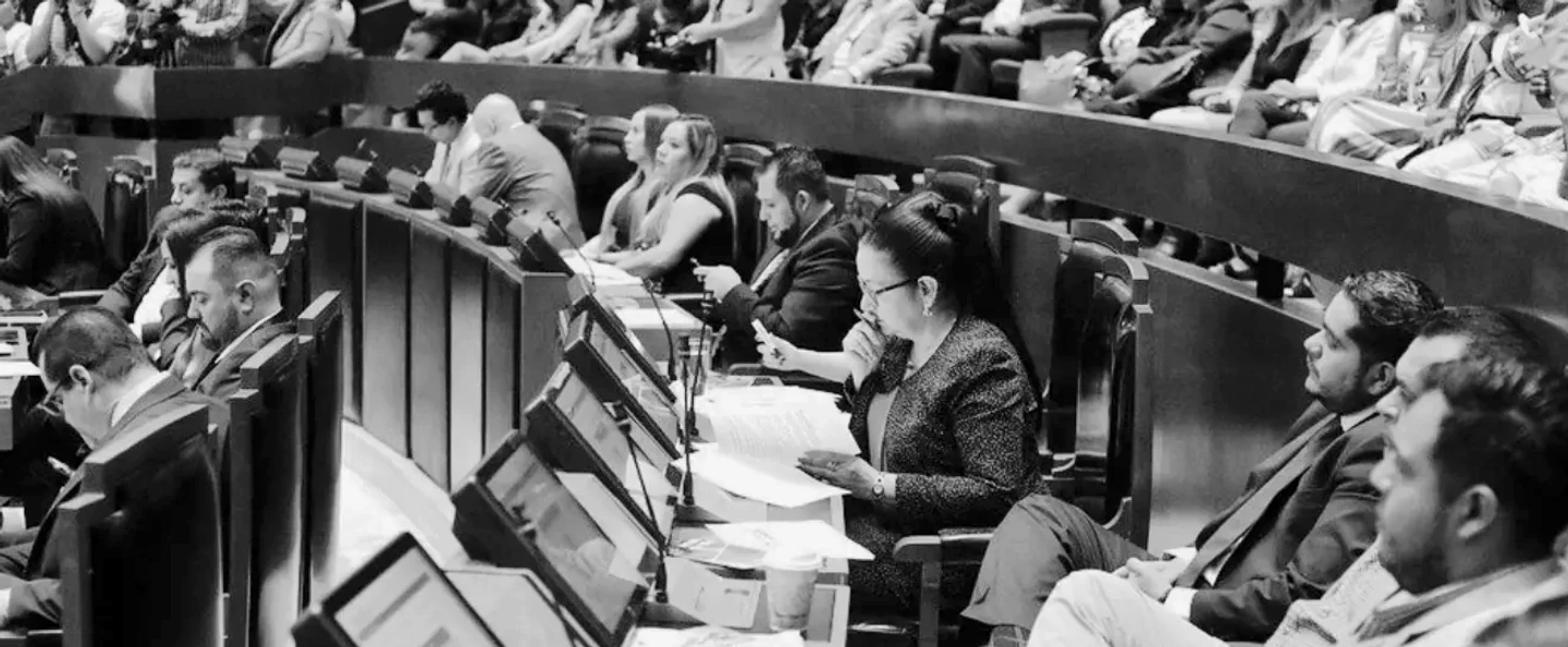 Congresos estatales ante la ratificación de la reforma que impide aspirar a gobernar México con doble nacionalidad