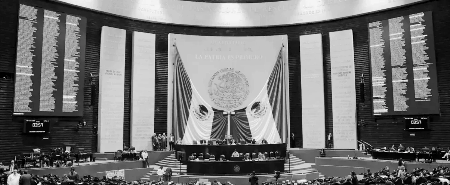 Cámara de Diputados, donde la Comisión de Hacienda vota la Ley de Ingresos 2027 con deuda de 55 % del PIB y RFSP de 3.9 %